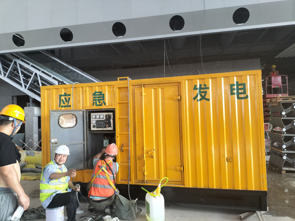 黔南怎样判断空气滤清器是否需要更换？